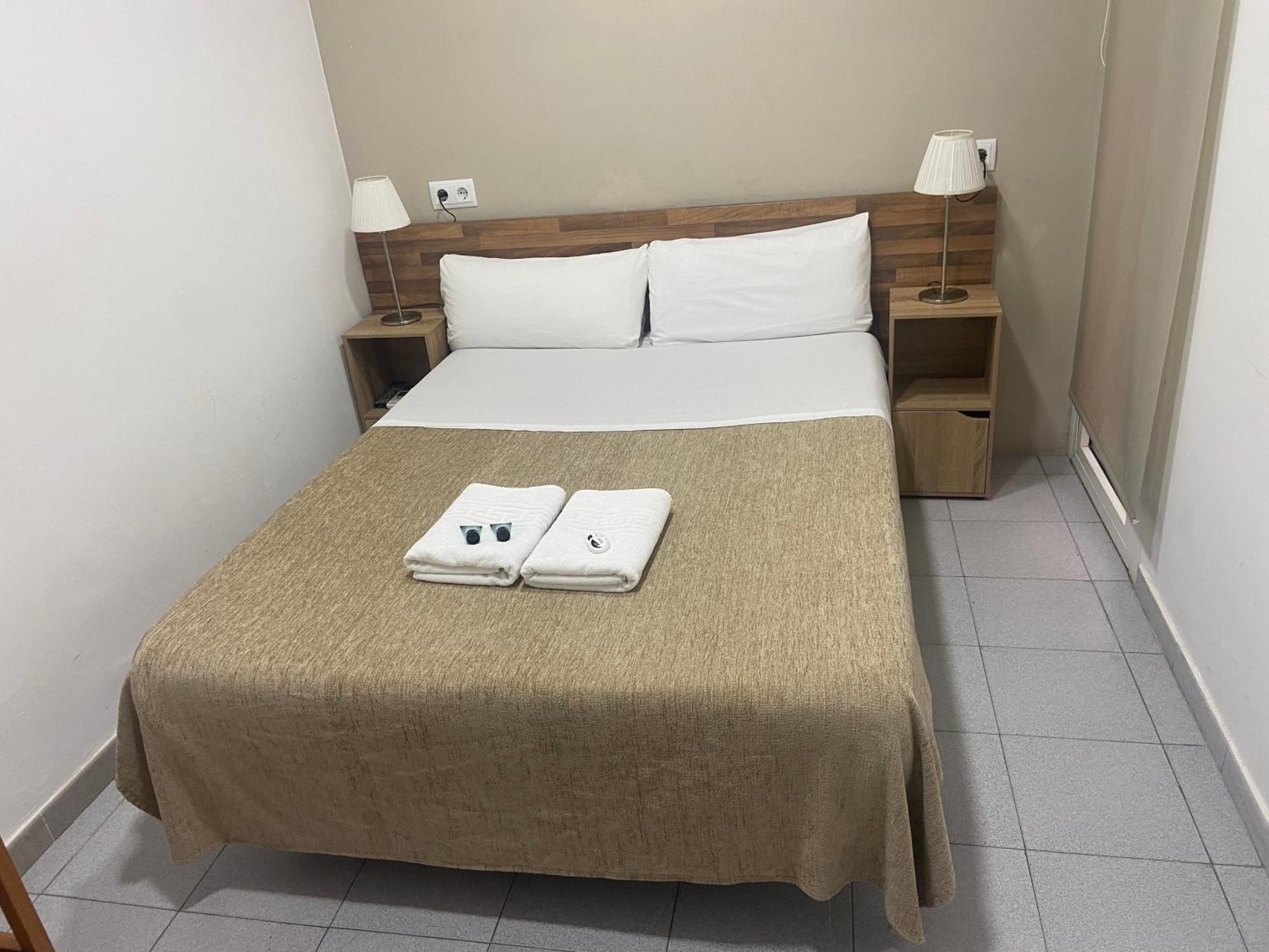 巴塞罗那 伊堪瑙旅馆酒店 外观 照片